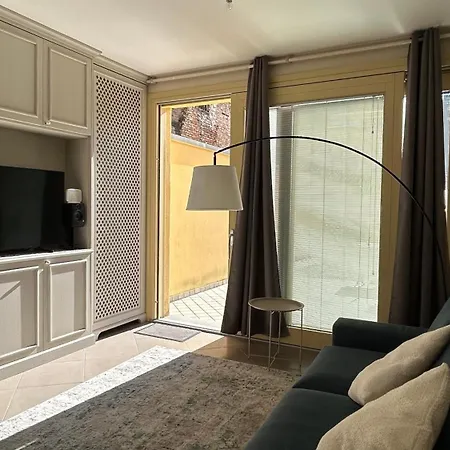 Blue Roof Apartment Fidenza