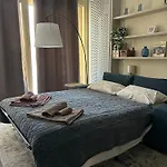 Blue Roof Apartment Fidenza